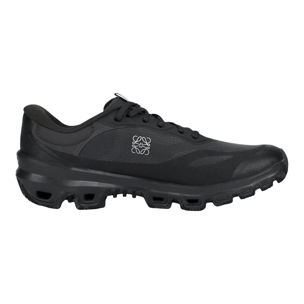 On × LOEWE Cloudventure Unisex Outdoor Lifestyle Sneakers – Black | Black