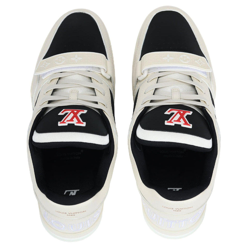 Louis Vuitton Trainer Calf Leather Lace-Up Low-Top Sneakers in Black –  Minimalist