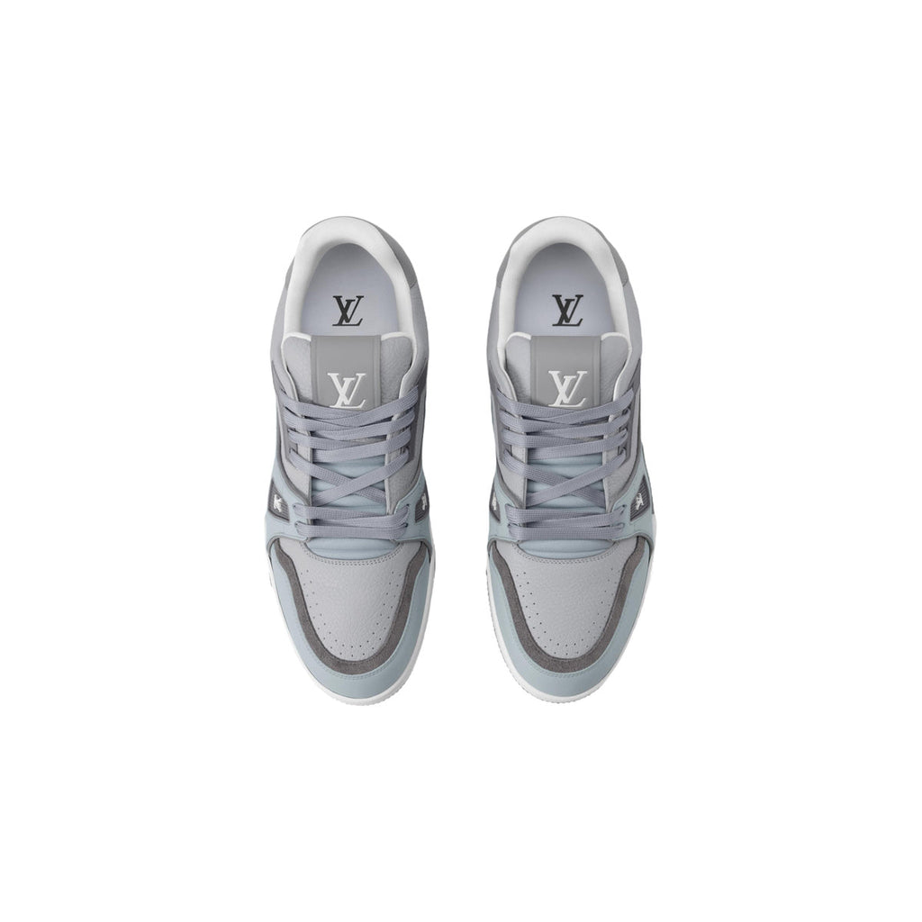 Louis Vuitton Trainer Grained Calf Leather Lace-Up Low-Top Sneakers in Grey – Unisex