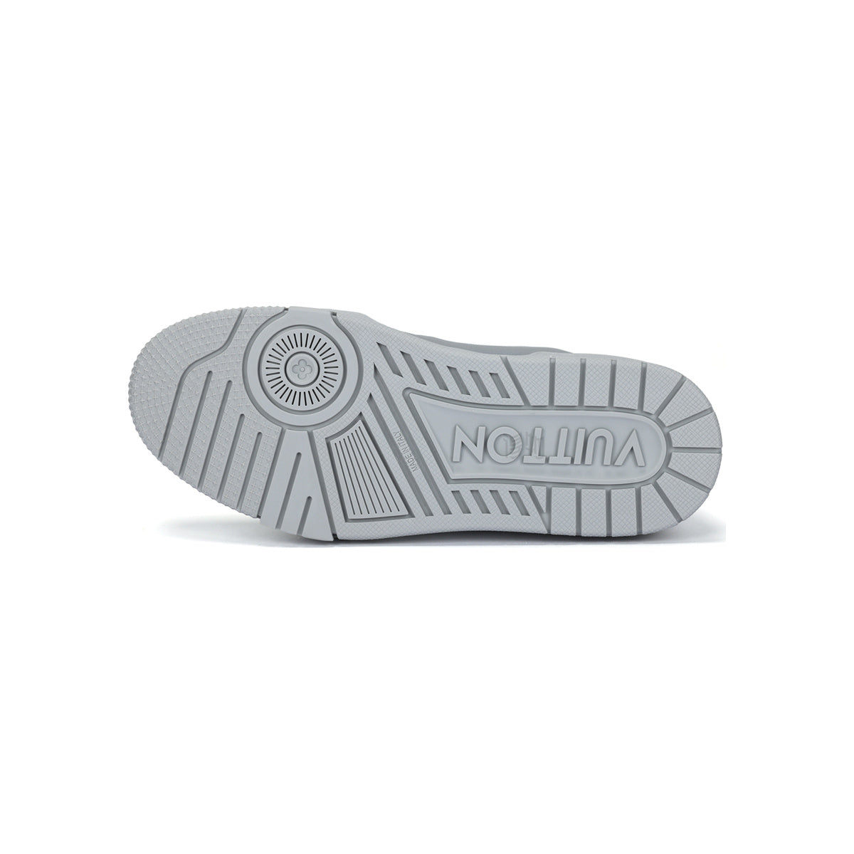 Louis Vuitton Trainer Reflective Detail Low-Top Sneakers in White & Grey – Unisex