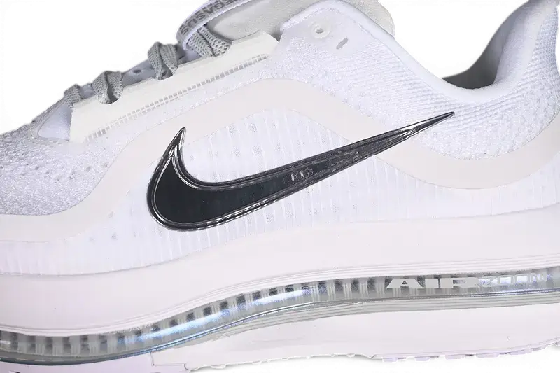 Nike Pegasus Premium  White / Metallic Silver HQ2592-102