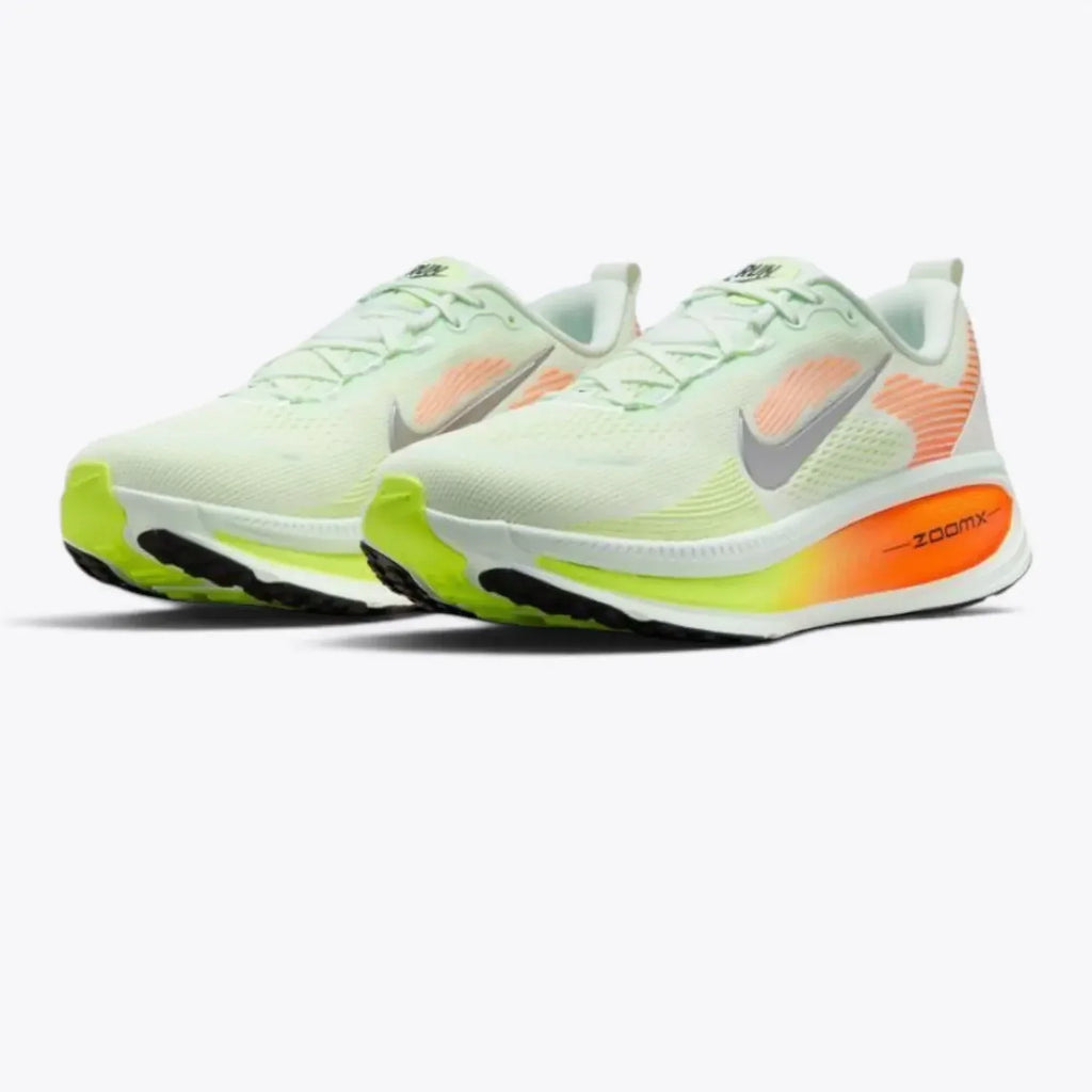 Nike Vomero 18  Barely Green HM6803-300