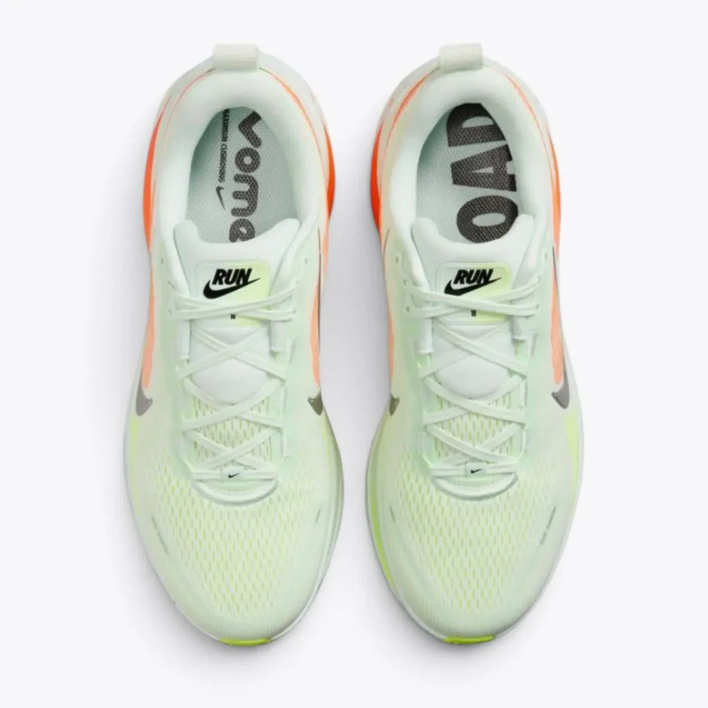 Nike Vomero 18  Barely Green HM6803-300
