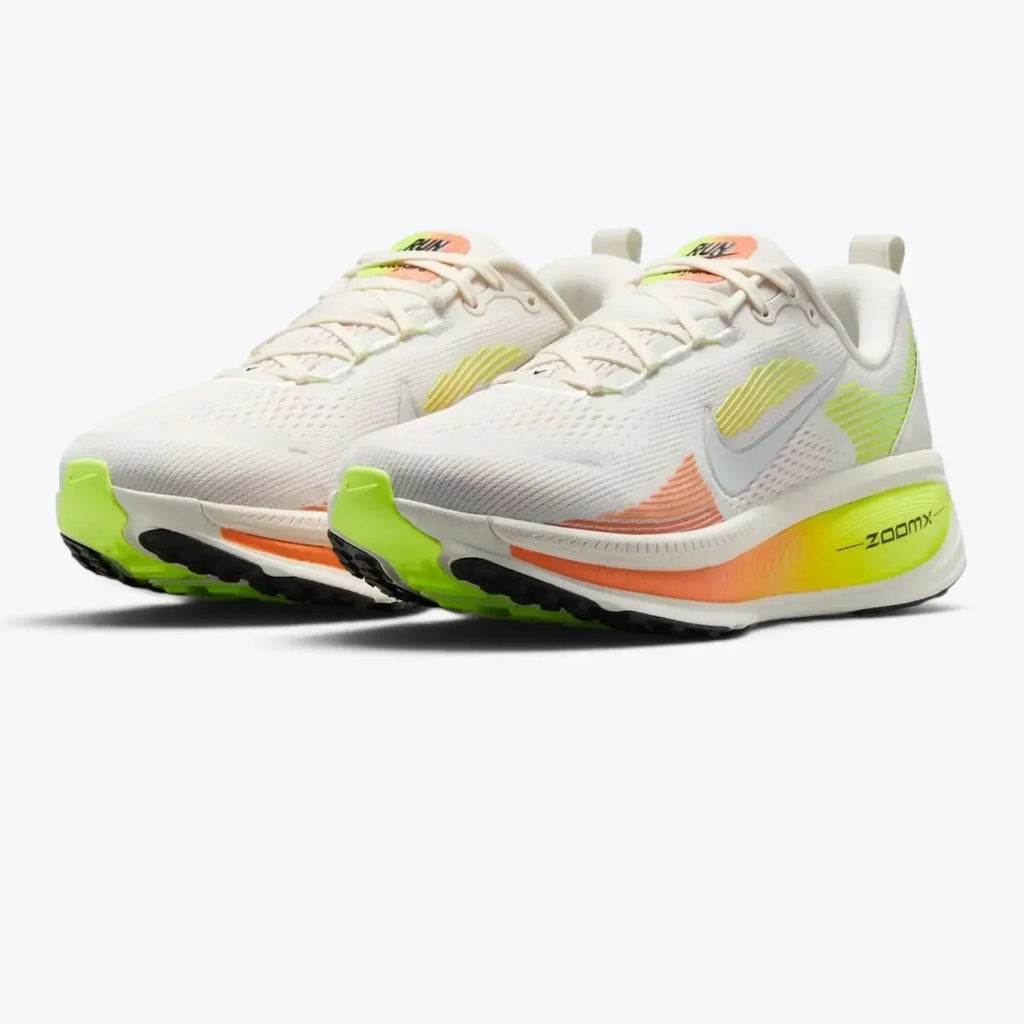 Nike Vomero 18  Phantom HM6804-002