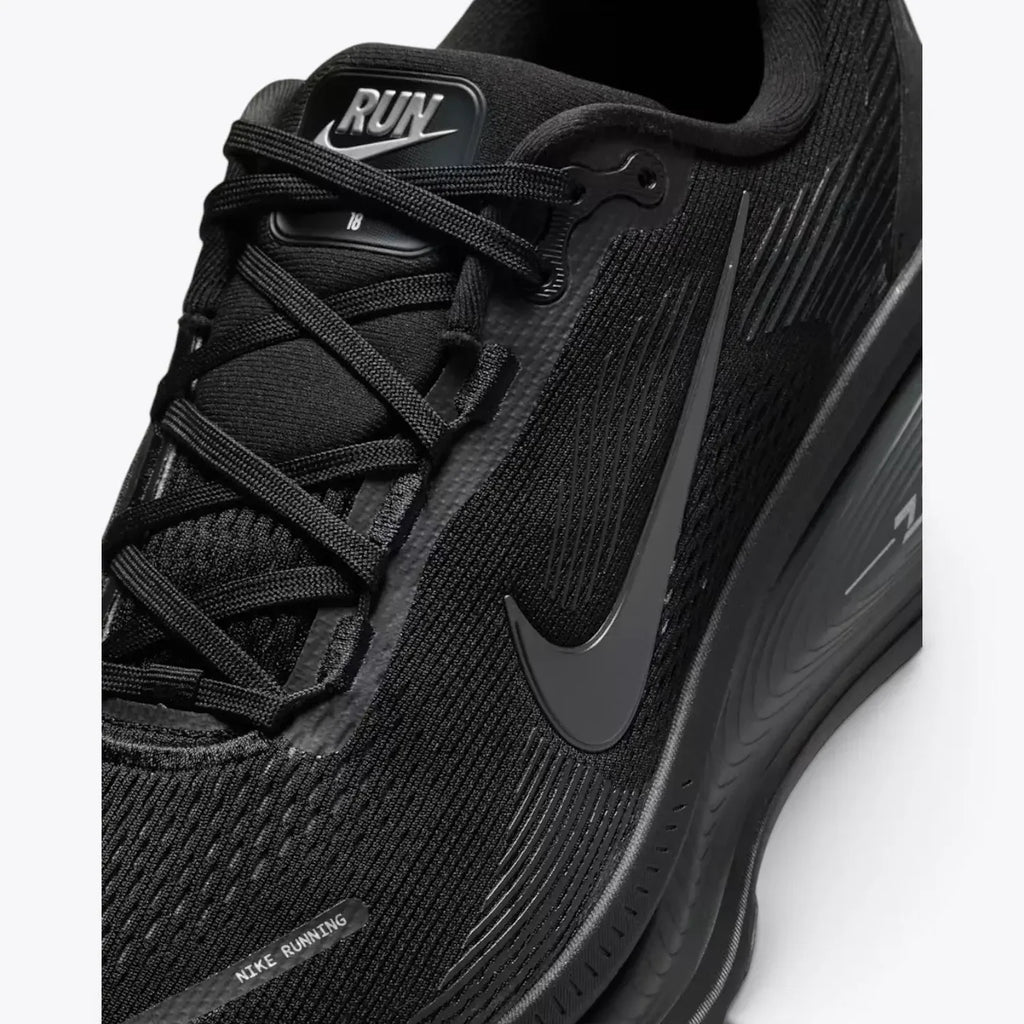 Nike Vomero 18  Triple Black HM6803-005