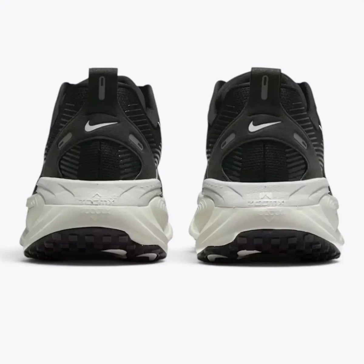 Nike Vomero 18  Black HM6803-007