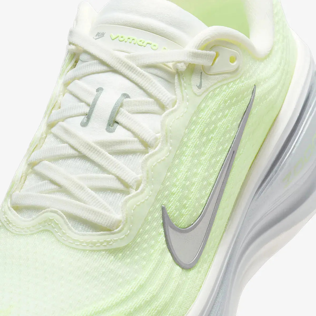 Nike Vomero Plus  Green  Barely Volt HV8154-103